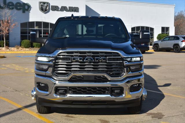 2026 RAM Ram 3500 RAM 3500 TRADESMAN CREW CAB 4X4 8 BOX