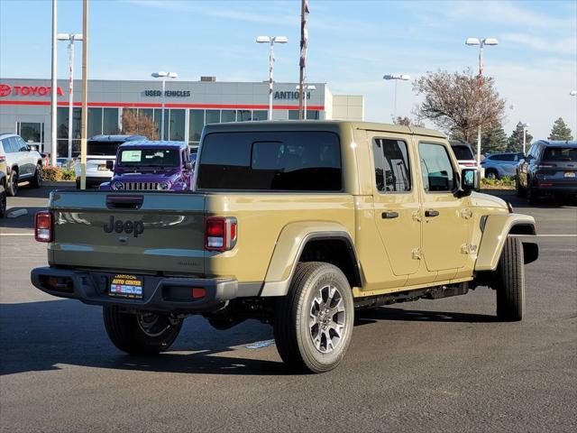 2026 Jeep Gladiator GLADIATOR SAHARA 4X4