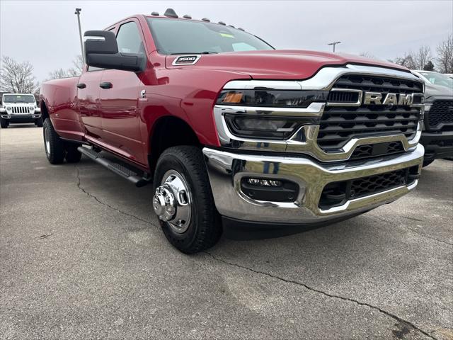 2026 RAM Ram 3500 RAM 3500 TRADESMAN CREW CAB 4X4 8 BOX