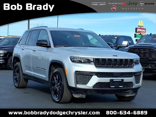 2026 Jeep Grand Cherokee GRAND CHEROKEE LAREDO ALTITUDE 4X4