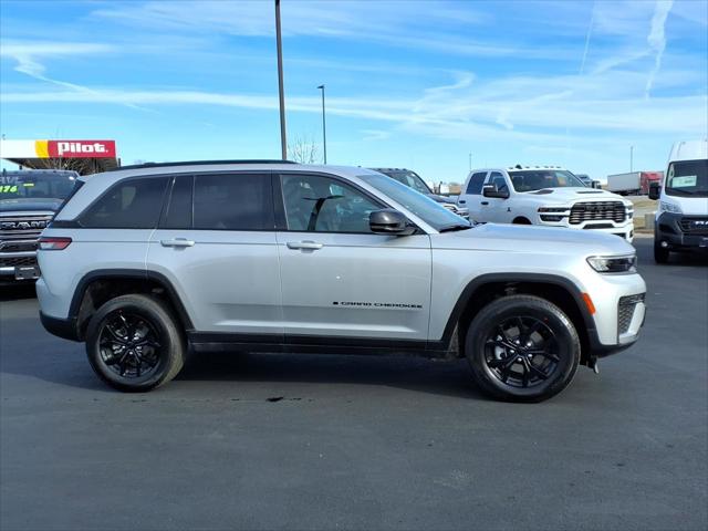 2026 Jeep Grand Cherokee GRAND CHEROKEE LAREDO ALTITUDE 4X4