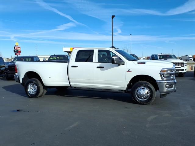 2026 Ram 3500 Tradesman Crew Cab 4x4 8 Box