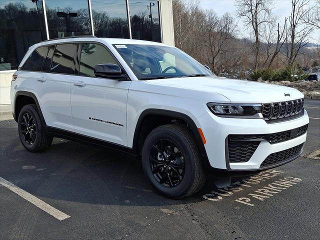 2026 Jeep Grand Cherokee GRAND CHEROKEE LAREDO ALTITUDE 4X4