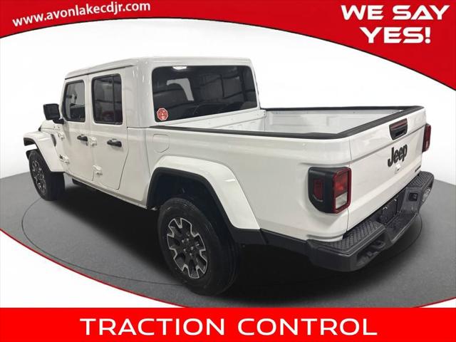 2026 Jeep Gladiator GLADIATOR SAHARA 4X4