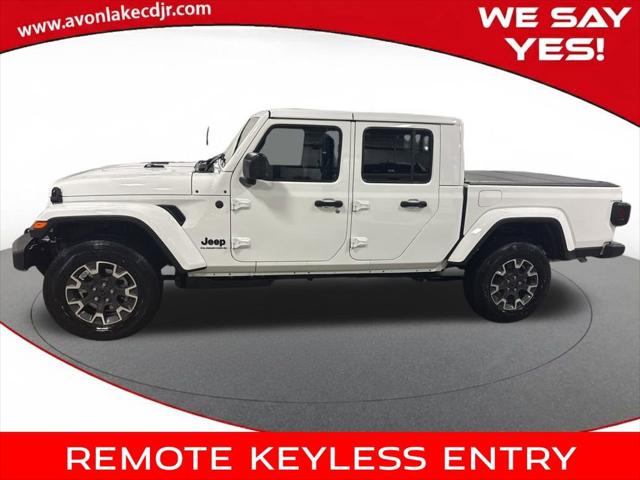 2026 Jeep Gladiator GLADIATOR SAHARA 4X4