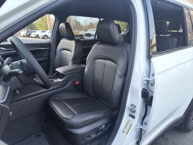 2025 Jeep Grand Cherokee L Limited 4x4