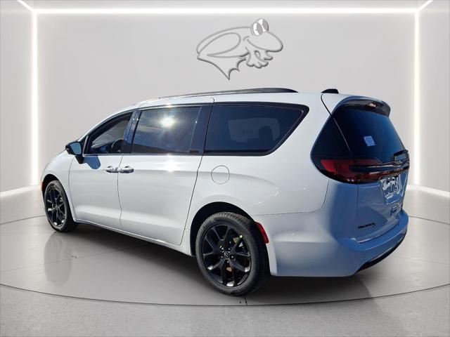 2026 Chrysler Pacifica PACIFICA LIMITED AWD