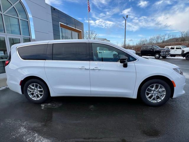 2026 Chrysler Voyager VOYAGER LX