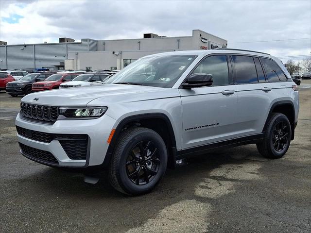 2026 Jeep Grand Cherokee GRAND CHEROKEE LAREDO ALTITUDE 4X4