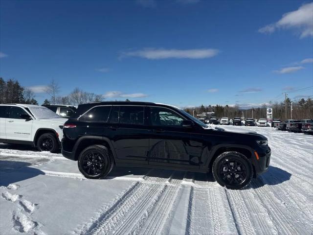 2026 Jeep Grand Cherokee Altitude 4x4