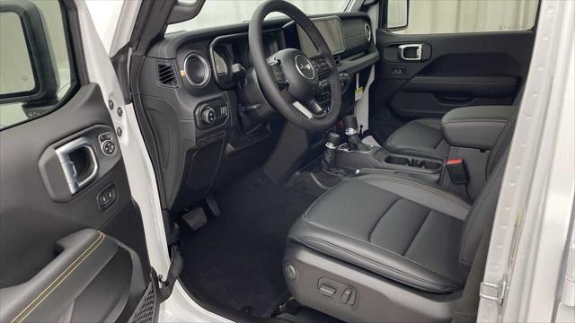 2026 Jeep Gladiator GLADIATOR SAHARA 4X4