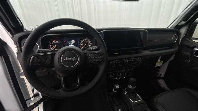 2026 Jeep Gladiator GLADIATOR SAHARA 4X4