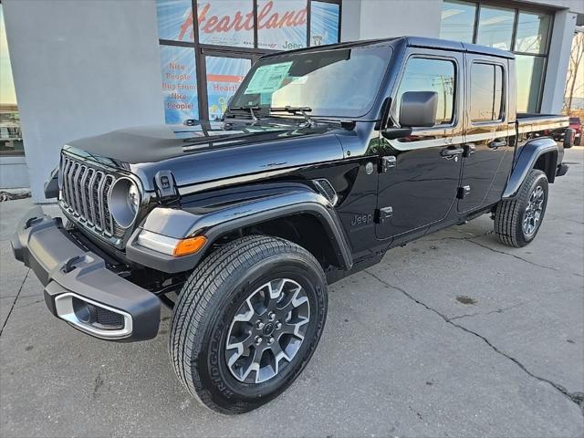 2026 Jeep Gladiator GLADIATOR SAHARA 4X4