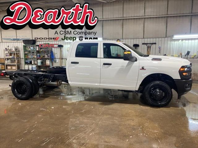 2026 RAM Ram 3500 Chassis Cab RAM 3500 TRADESMAN CREW CAB CHASSIS 4X4 60 CA