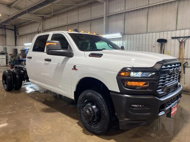 2026 RAM Ram 3500 Chassis Cab RAM 3500 TRADESMAN CREW CAB CHASSIS 4X4 60 CA