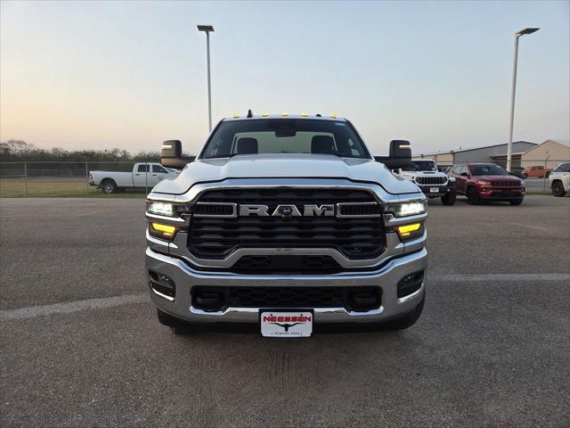 2026 RAM Ram 3500 Chassis Cab RAM 3500 TRADESMAN CHASSIS REGULAR CAB 4X4 60 CA