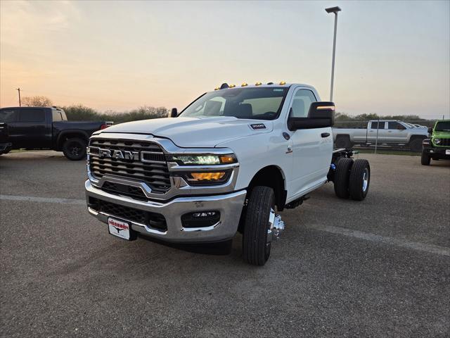 2026 RAM Ram 3500 Chassis Cab RAM 3500 TRADESMAN CHASSIS REGULAR CAB 4X4 60 CA