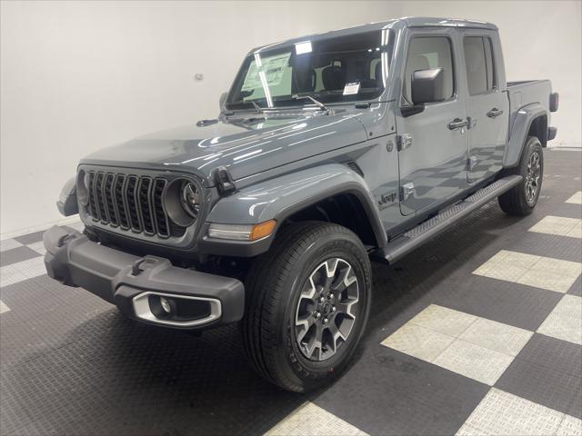 2026 Jeep Gladiator GLADIATOR SAHARA 4X4