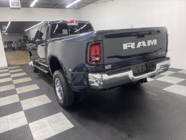 2026 RAM Ram 3500 RAM 3500 TRADESMAN CREW CAB 4X4 8 BOX