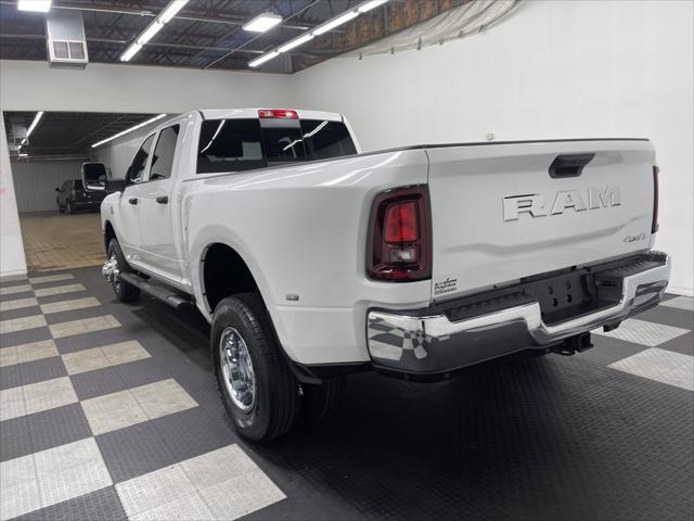 2026 RAM Ram 3500 RAM 3500 TRADESMAN CREW CAB 4X4 8 BOX
