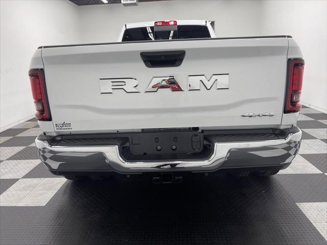 2026 RAM Ram 3500 RAM 3500 TRADESMAN CREW CAB 4X4 8 BOX