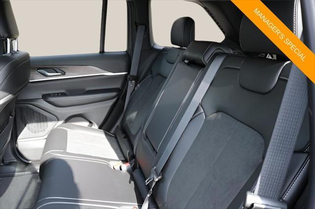 2026 Jeep Grand Cherokee Altitude 4x4