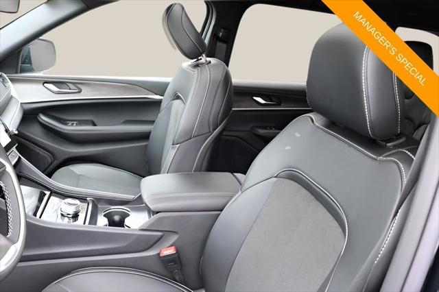 2026 Jeep Grand Cherokee Altitude 4x4