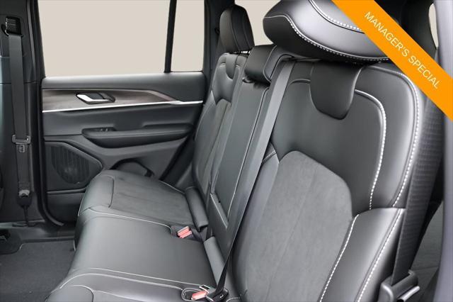 2026 Jeep Grand Cherokee Altitude 4x4