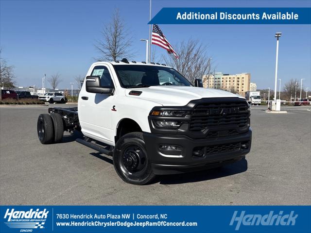 2026 RAM Ram 3500 Chassis Cab RAM 3500 TRADESMAN CHASSIS REGULAR CAB 4X4 84 CA
