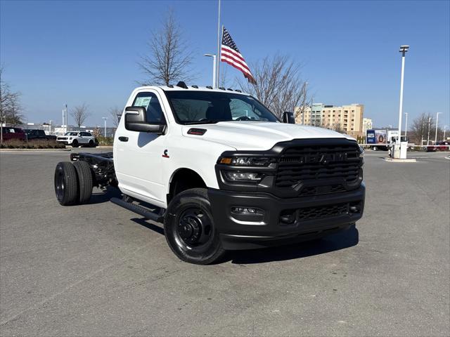2026 RAM Ram 3500 Chassis Cab RAM 3500 TRADESMAN CHASSIS REGULAR CAB 4X4 84 CA