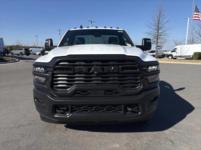 2026 RAM Ram 3500 Chassis Cab RAM 3500 TRADESMAN CHASSIS REGULAR CAB 4X4 84 CA