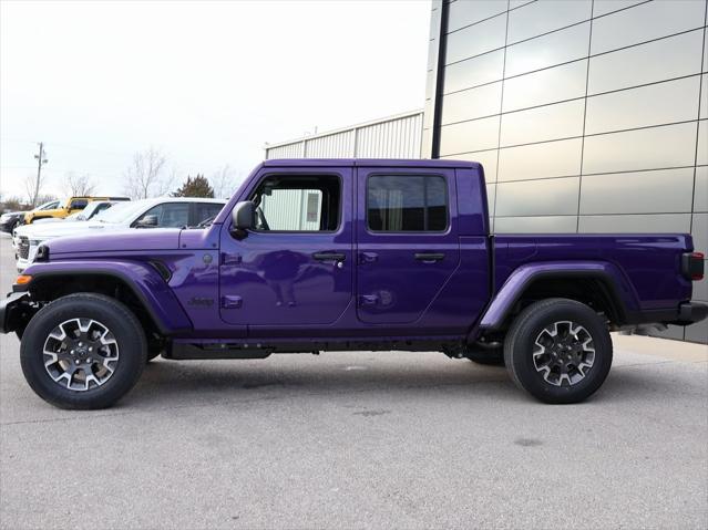 2026 Jeep Gladiator GLADIATOR SAHARA 4X4