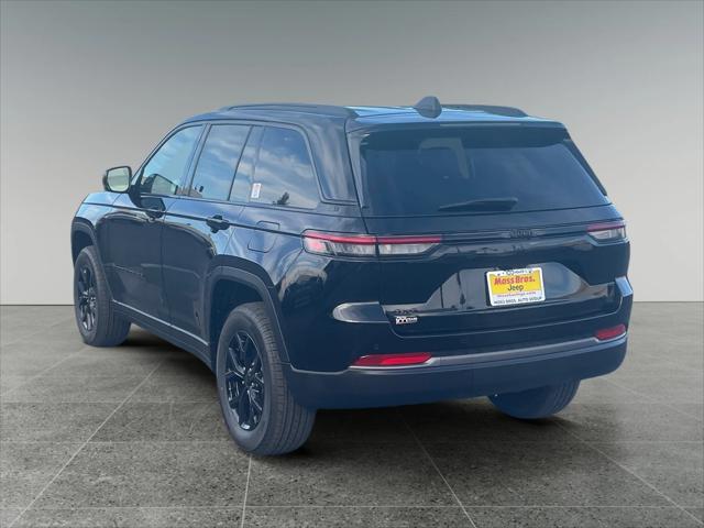 2026 Jeep Grand Cherokee GRAND CHEROKEE LAREDO ALTITUDE 4X4