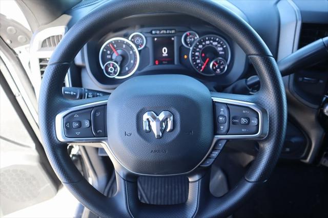 2026 RAM Ram 3500 RAM 3500 TRADESMAN CREW CAB 4X4 8 BOX