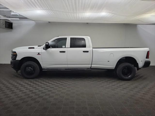 2026 RAM Ram 3500 RAM 3500 TRADESMAN CREW CAB 4X4 8 BOX