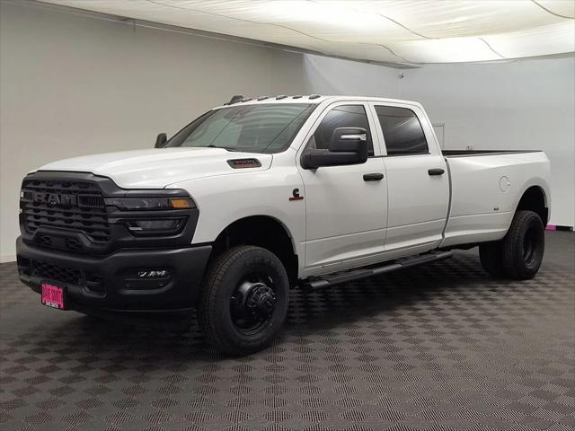 2026 RAM Ram 3500 RAM 3500 TRADESMAN CREW CAB 4X4 8 BOX
