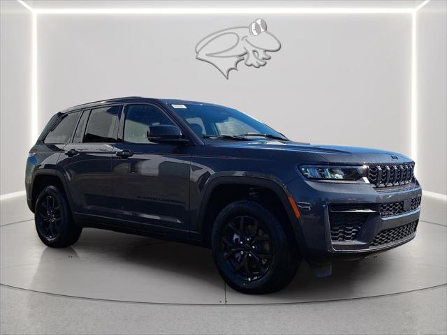 2026 Jeep Grand Cherokee GRAND CHEROKEE LAREDO ALTITUDE 4X4