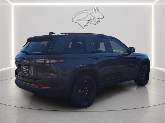 2026 Jeep Grand Cherokee GRAND CHEROKEE LAREDO ALTITUDE 4X4