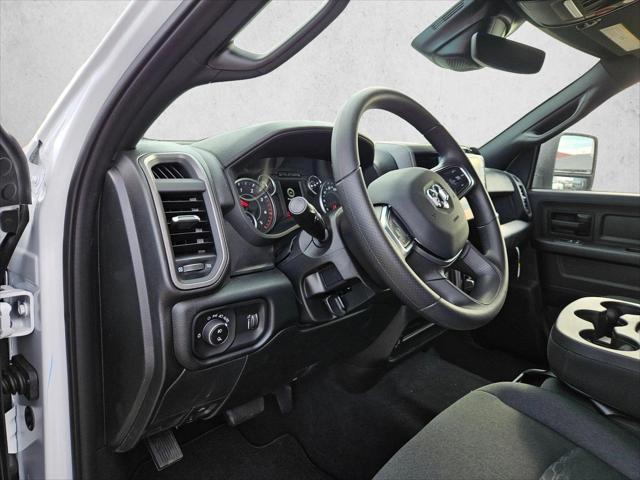 2026 RAM Ram 3500 RAM 3500 TRADESMAN CREW CAB 4X4 8 BOX