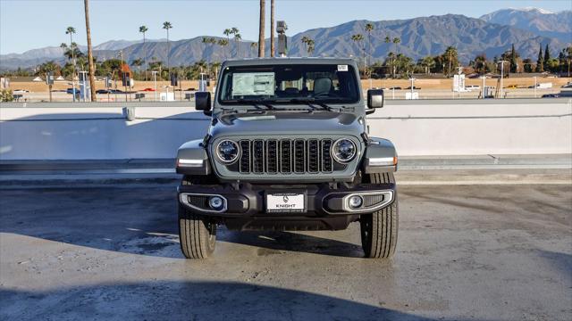 2026 Jeep Gladiator GLADIATOR SAHARA 4X4