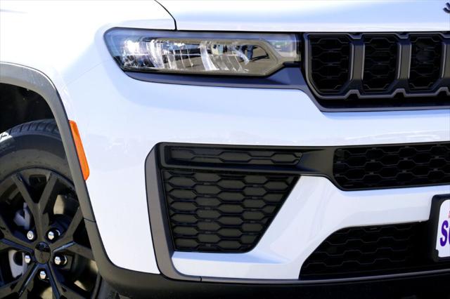 2026 Jeep Grand Cherokee GRAND CHEROKEE LAREDO ALTITUDE 4X2