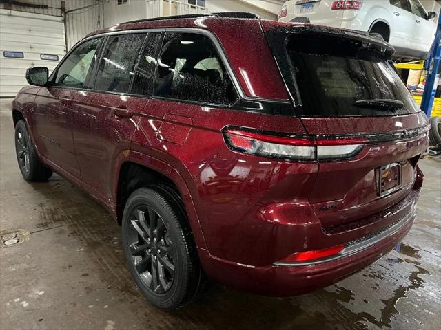 2026 Jeep Grand Cherokee GRAND CHEROKEE LIMITED RESERVE 4X4