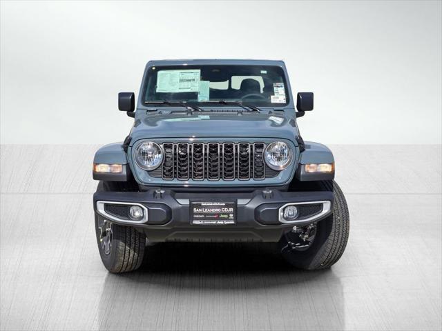 2026 Jeep Gladiator GLADIATOR SAHARA 4X4