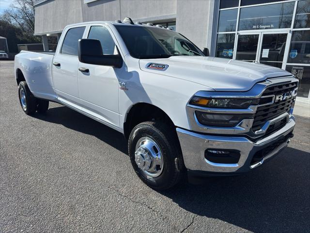 2026 RAM Ram 3500 RAM 3500 TRADESMAN CREW CAB 4X4 8 BOX