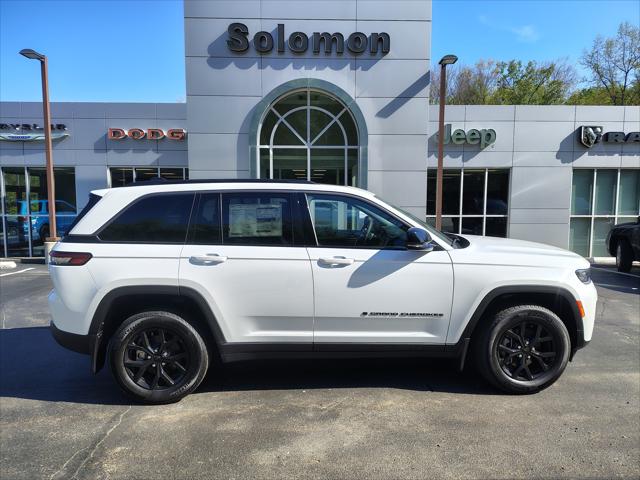 2026 Jeep Grand Cherokee GRAND CHEROKEE LAREDO ALTITUDE 4X4 2026 Jeep Grand Cherokee GRAND CHEROKEE LAREDO ALTITUDE 4X4