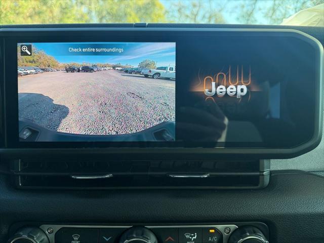 2026 Jeep Gladiator Sport