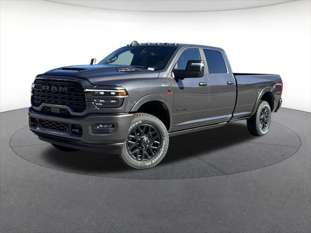2026 RAM Ram 3500 RAM 3500 LIMITED CREW CAB 4X4 8 BOX