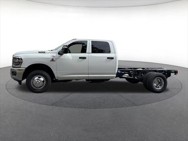 2026 RAM Ram 3500 Chassis Cab RAM 3500 TRADESMAN CREW CAB CHASSIS 4X4 60 CA 2026 RAM Ram 3500 Chassis Cab RAM 3500 TRADESMAN CREW CAB CHASSIS 4X4 60 CA