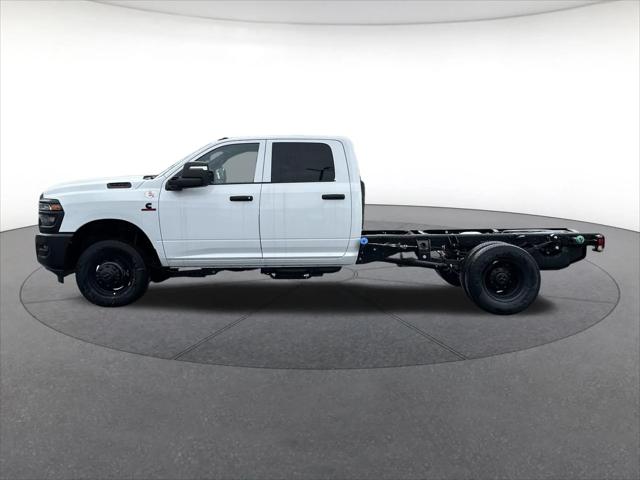 2026 RAM Ram 3500 Chassis Cab RAM 3500 TRADESMAN CREW CAB CHASSIS 4X4 60 CA 2026 RAM Ram 3500 Chassis Cab RAM 3500 TRADESMAN CREW CAB CHASSIS 4X4 60 CA