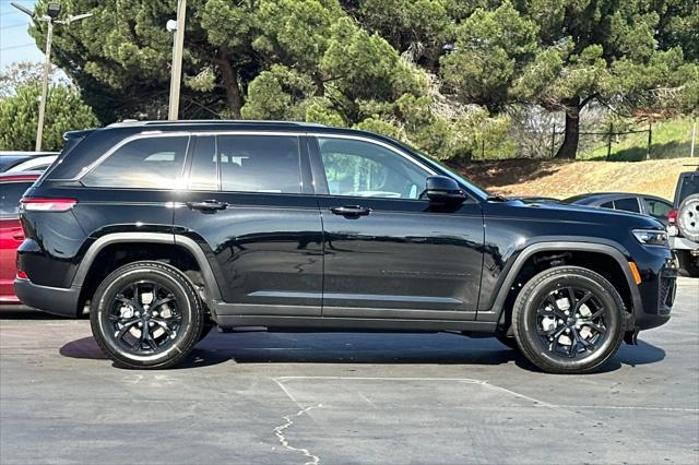 2026 Jeep Grand Cherokee GRAND CHEROKEE LAREDO ALTITUDE 4X4